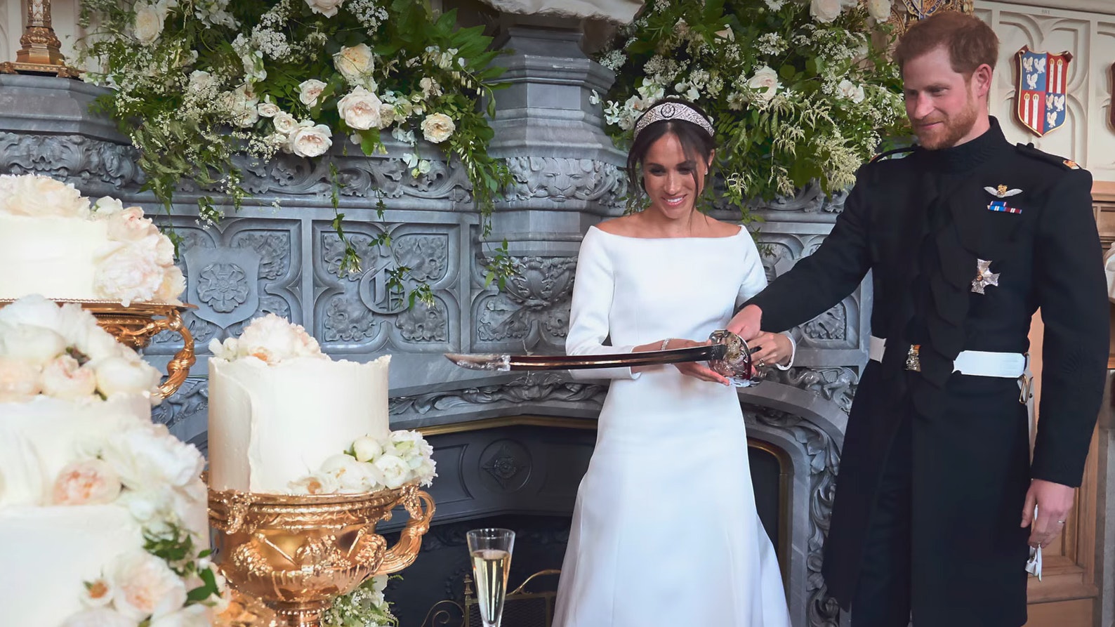 megan markle wedding dress Meghan Markle's Designer Calls Ceremony a 'Dream Day' Meghan Markle's Wedding Dress: Everything