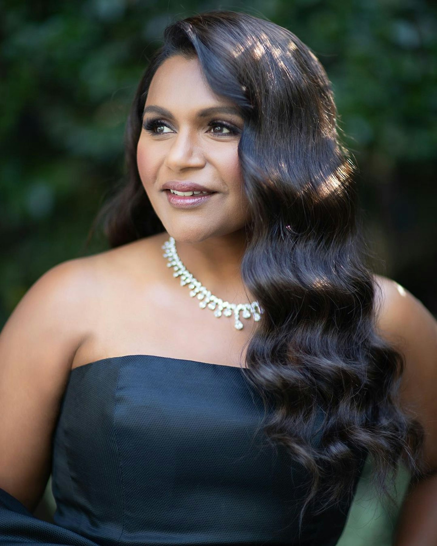 dark-brown-hair-mindy-kaling