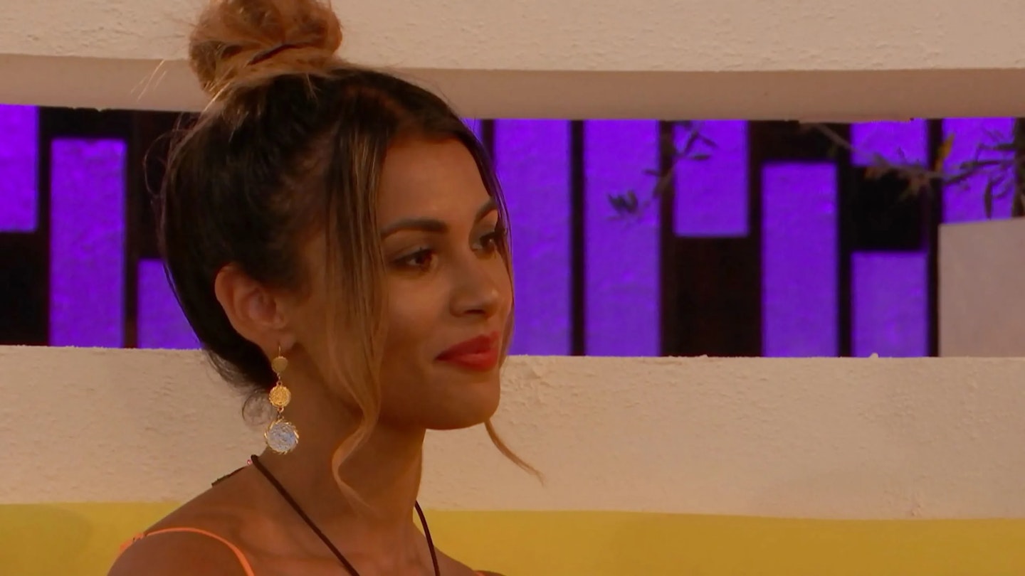 love-island-bun-joanna