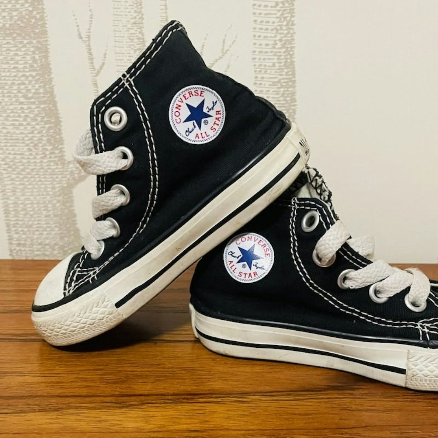Converse, Shoes UK 4