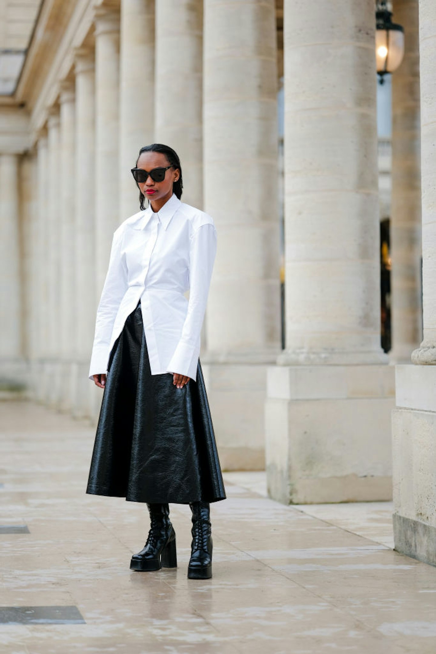 Leather skirt outfits