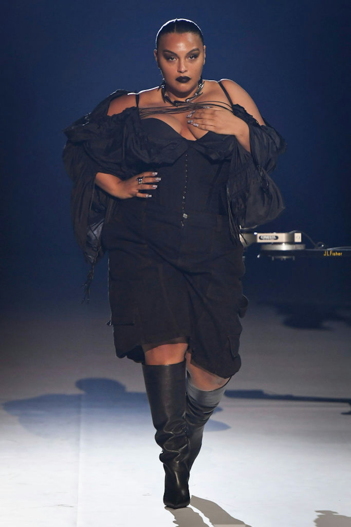 mugler summer outfits