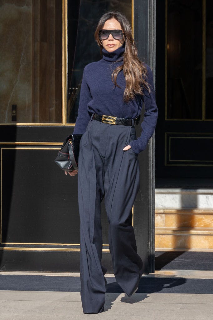 Victoria Beckhams Green Suit  POPSUGAR Fashion Middle East