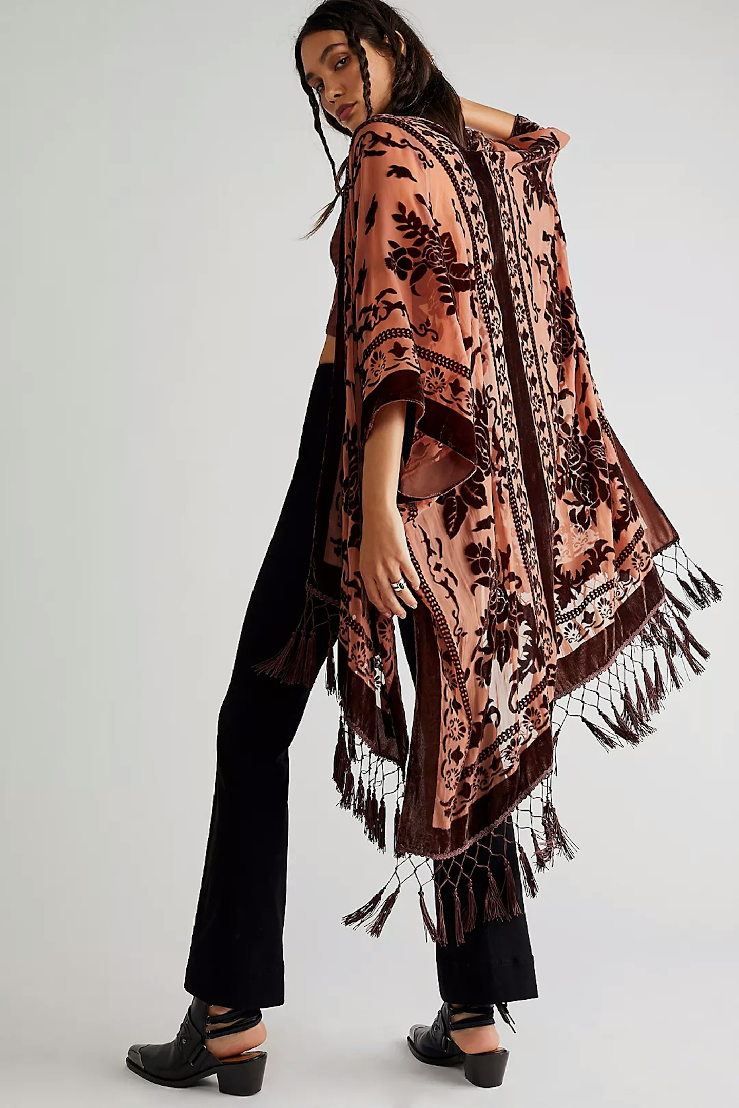 Free People Launched A Daisy Jones & The Six Collection Full Of Clothes ...