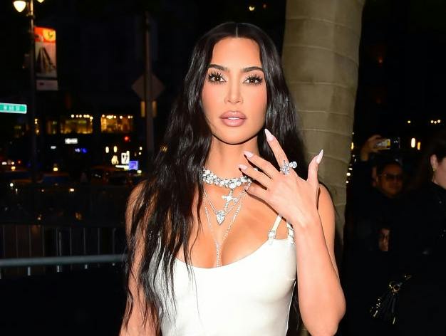 Kim Kardashian Shares Another Sign That She Will Be Attending The Met Gala - Vimarsana News
