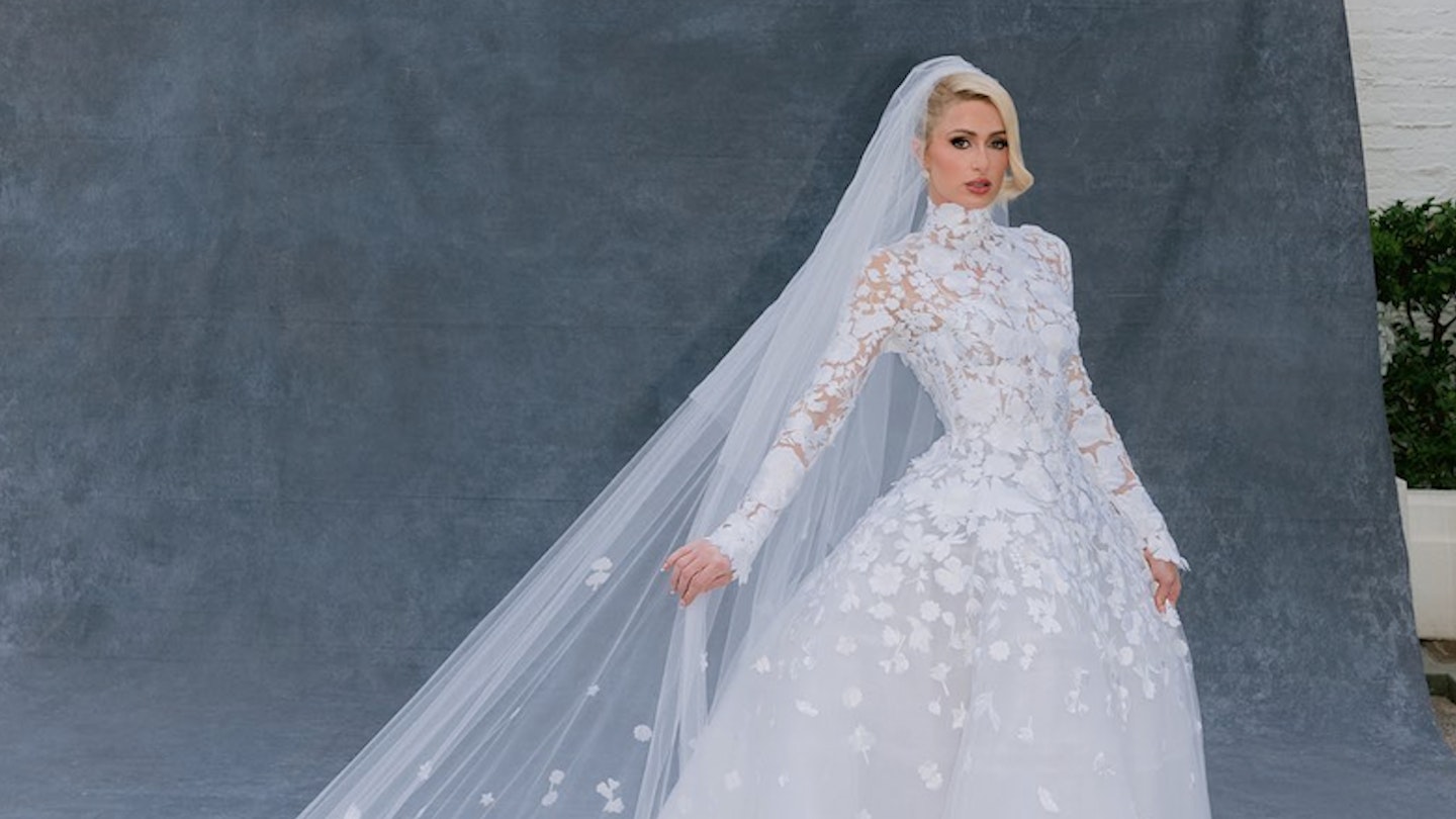 Unveiling The Best Long-Sleeved Wedding Dresses Online Now