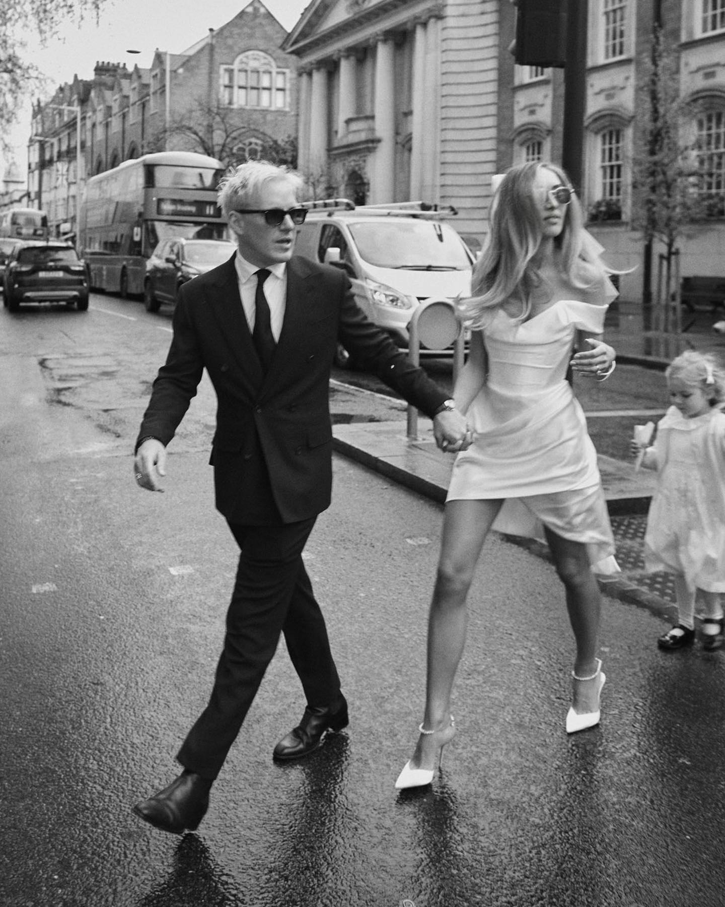 These Are The Best Simple Wedding Dresses For Brides-To-Be | Fashion ...