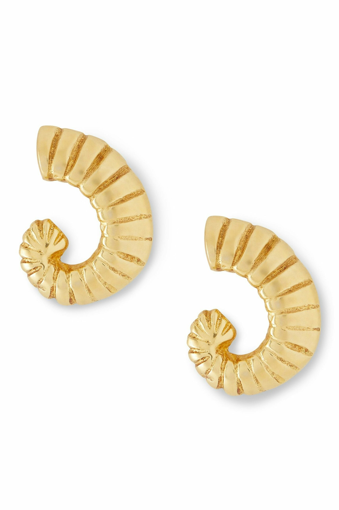 YSSO, The Tiny Shell Earrings