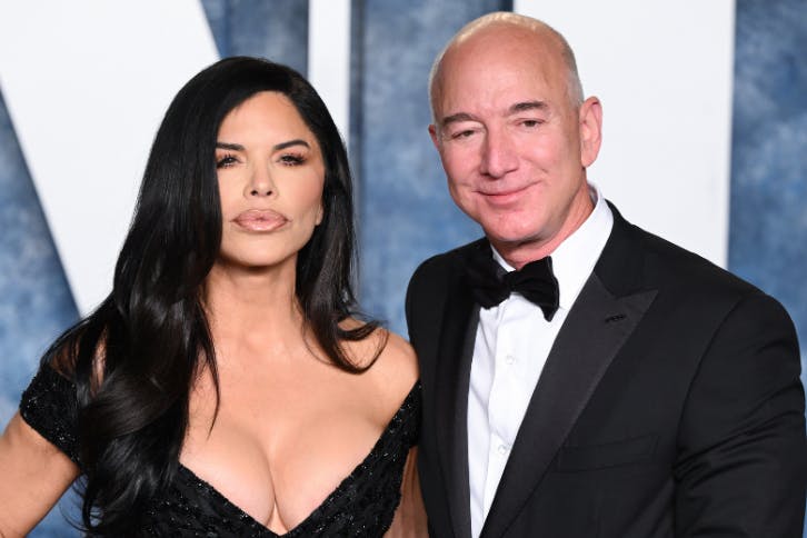 Why Did Jeff Bezos Carve A Figurehead Of His Fiancée Lauren Sanchez On ...