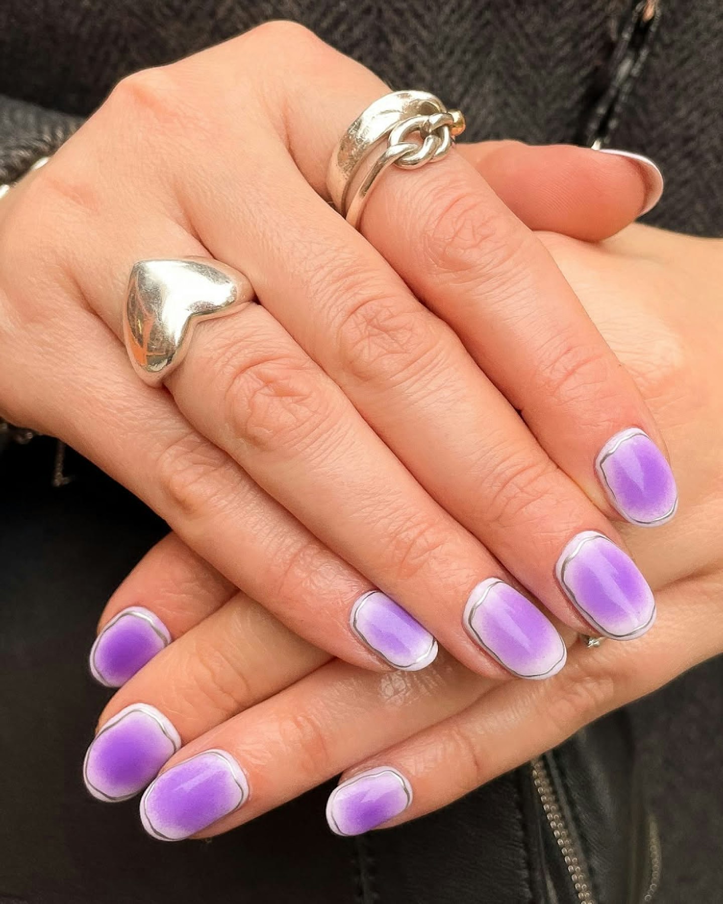 grey nails