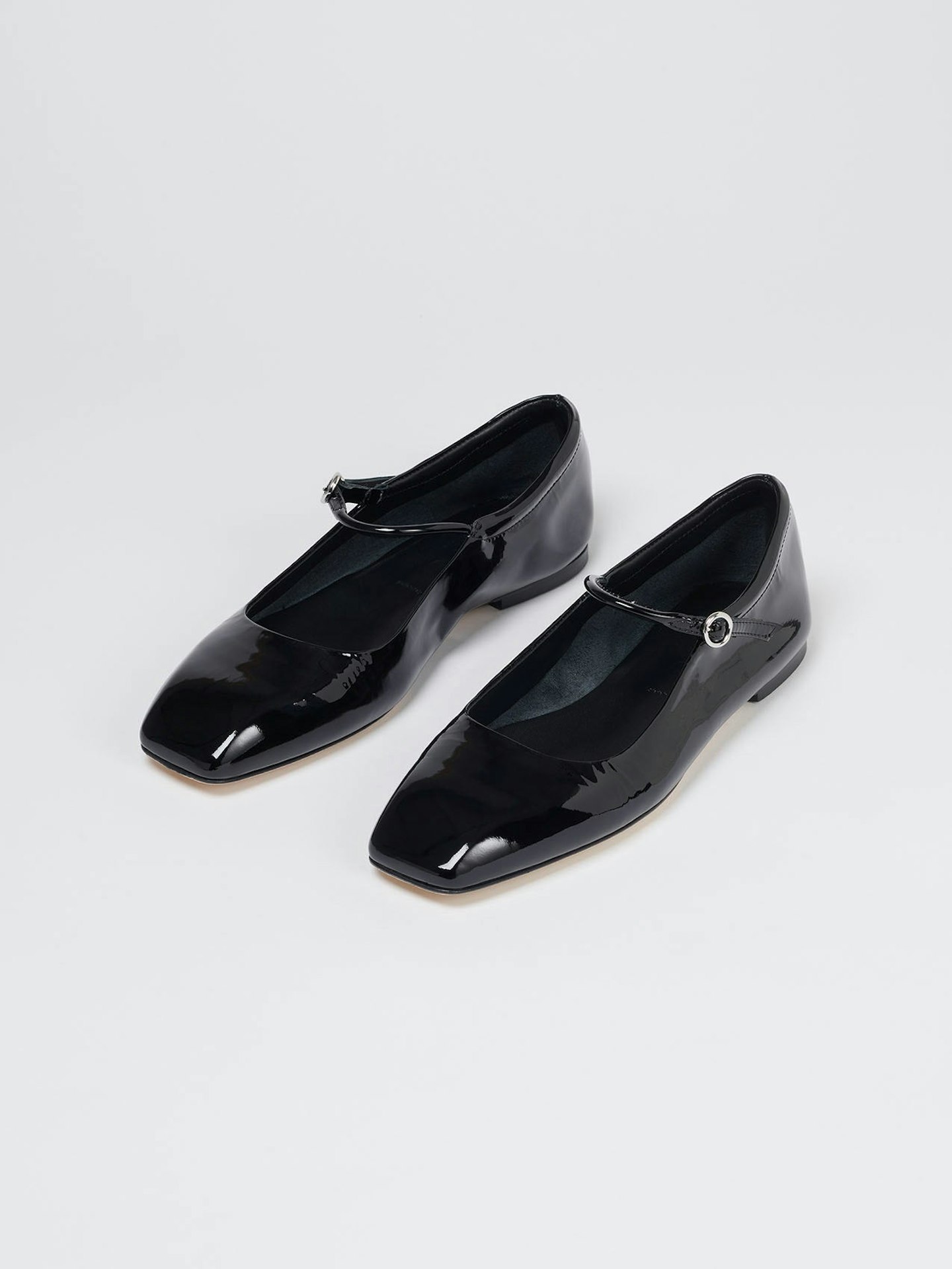 Aeyde, Uma Black Patent