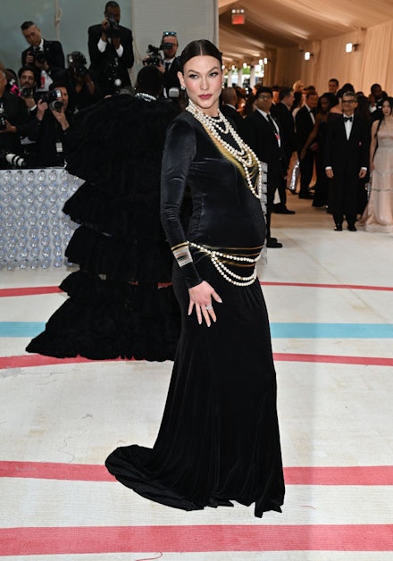 Karlie Kloss Dressed Her Bump In The Coolest Way At This Year’s Met