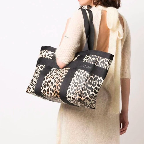 Where To Find The Best Designer Tote Bag Sales On Right Now Grazia