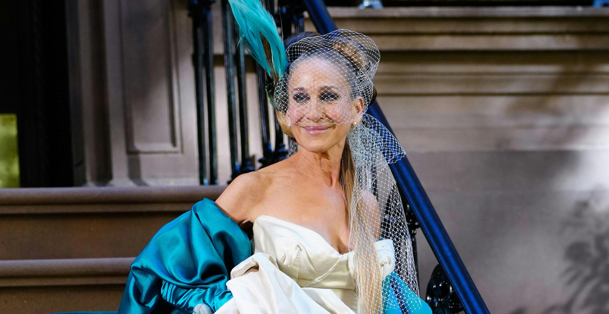 We Finally Know Why Carrie Bradshaw Is Back In Her Iconic Wedding