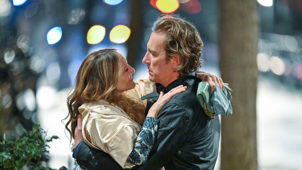 Here’s What Carrie’s Email To Aidan Said In The AJLT Season Two Trailer