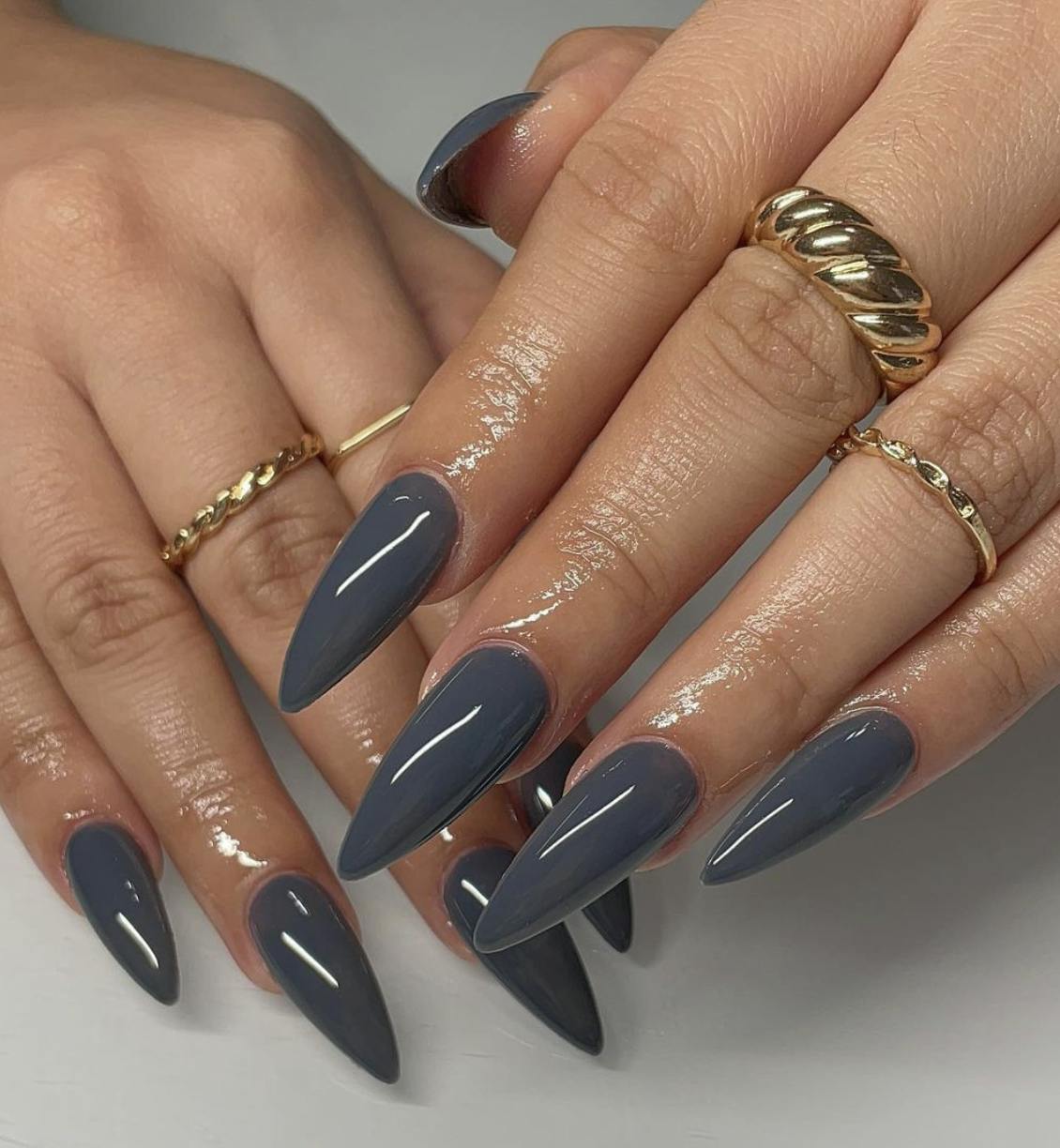 White and gold nail art designs | Be Beautiful India