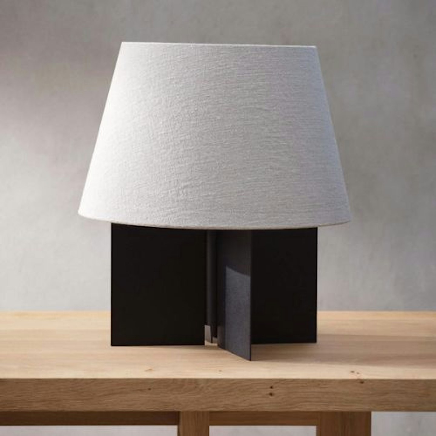 TABLE LAMP 01