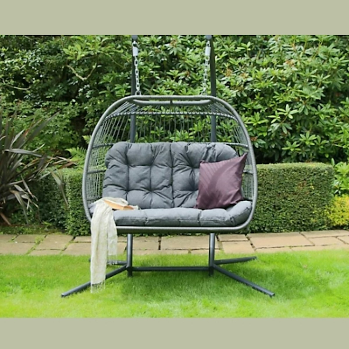 Best Hanging Egg Chairs That Are As Good As The Aldi One