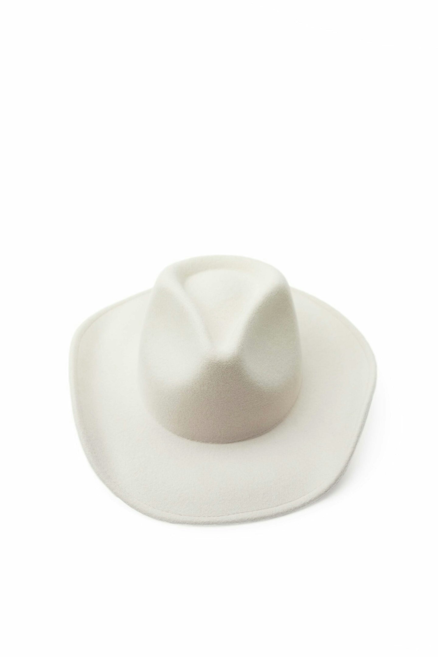 zara barbie hat
