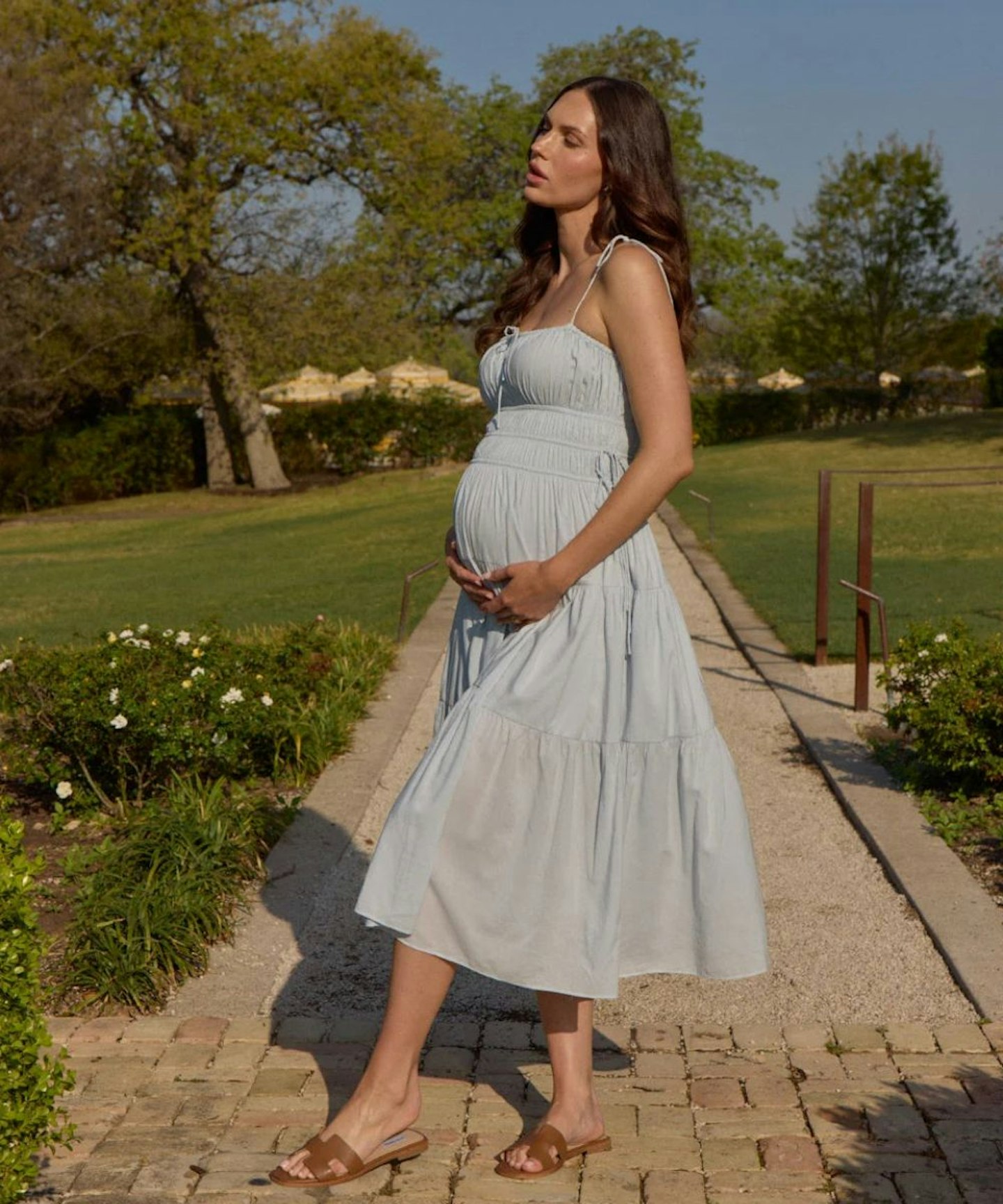 bodycon maternity wedding guest dress The Best Dresses 2026 For Each Season Size:Medium (7 - 7 1/8) Halter neck Sleeve length VW-HOL23-PS2 Kate Middleton repeated her