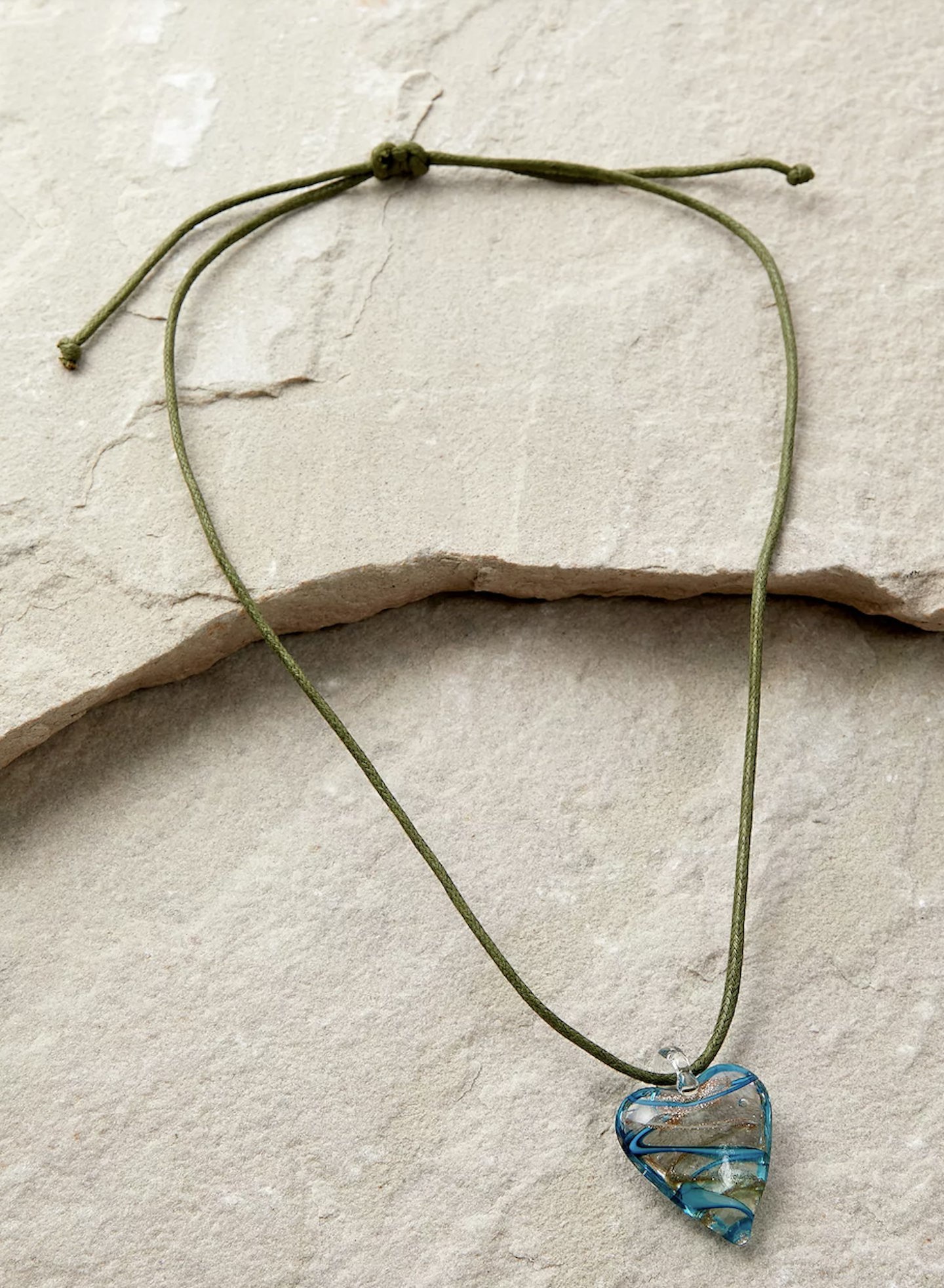 heard cord pendant necklace 