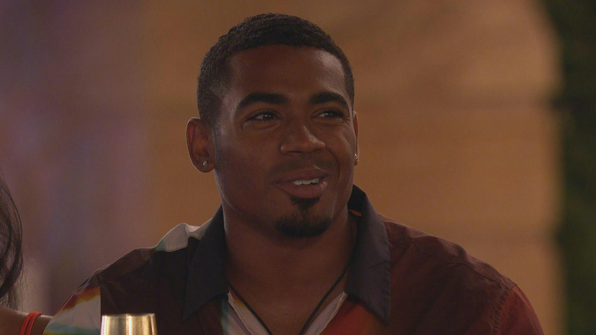 Love Island's Whitney and Tyrique Go Head To Head On Tonight's Episode, As Islanders Watch Unseen Clips - Vimarsana News