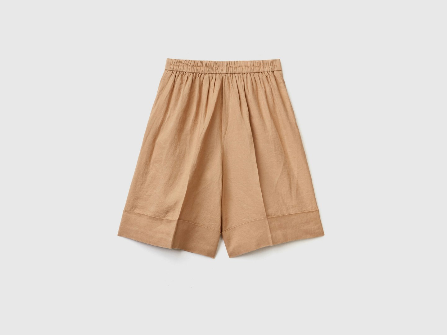 Reformation, 100% Linen Bermudas With Cuffs