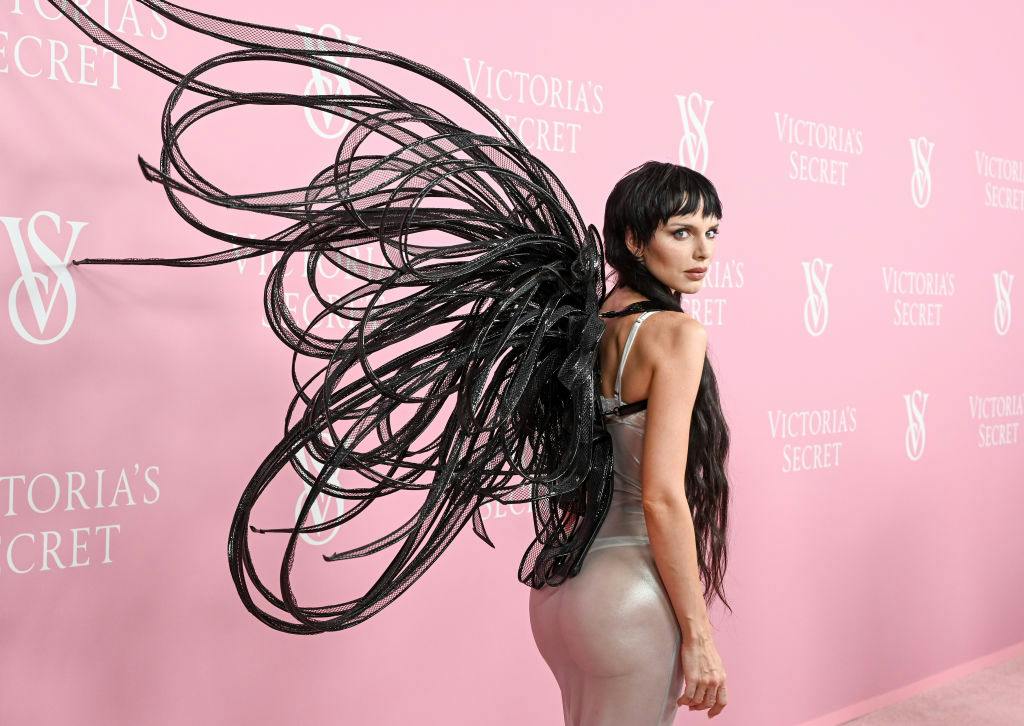 Everything You Need To Know About The Victoria's Secret World Tour - And Where To Watch The Show | Fashion - Vimarsana News