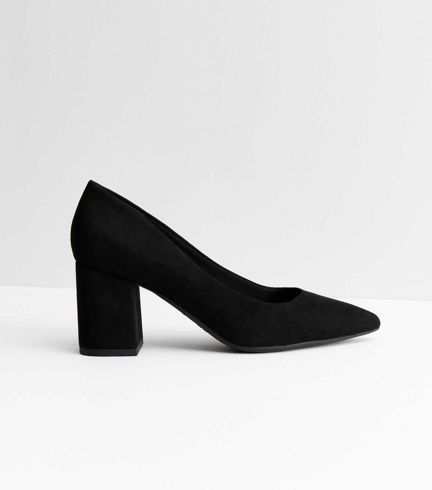 black court shoes 