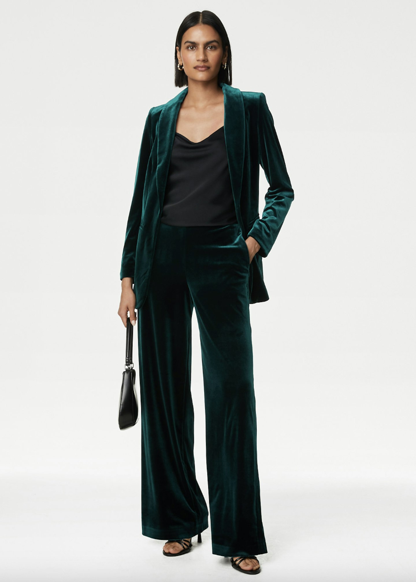 Best Women's Suits For A Special Occasion Or Night Out