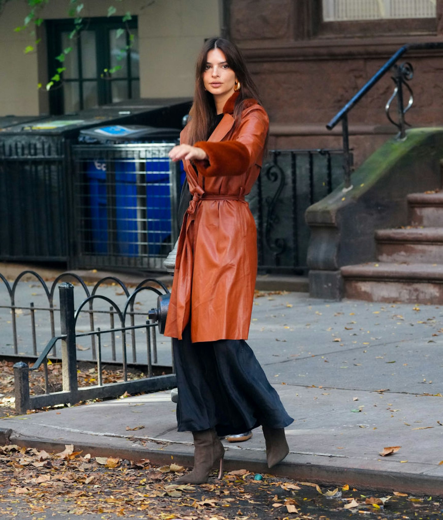 Emily Ratajkowski autumn outfit