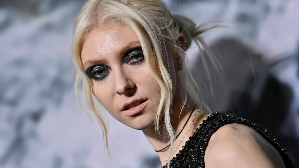 Taylor Momsen Reflects On That Tampon String Incident