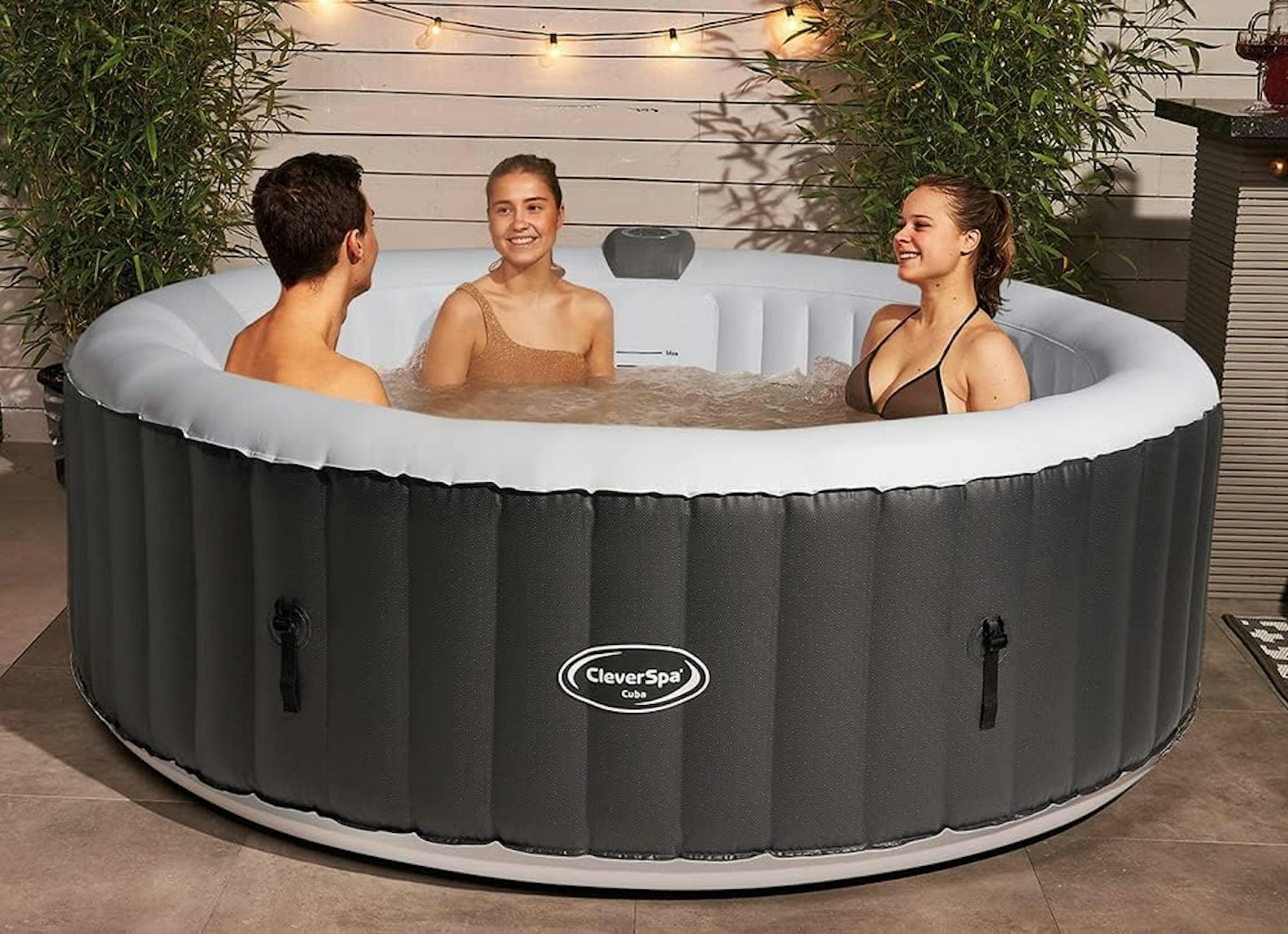 CleverSpa Cuba 6 Person Round Inflatable Outdoor Bubble Spa Hot Tub