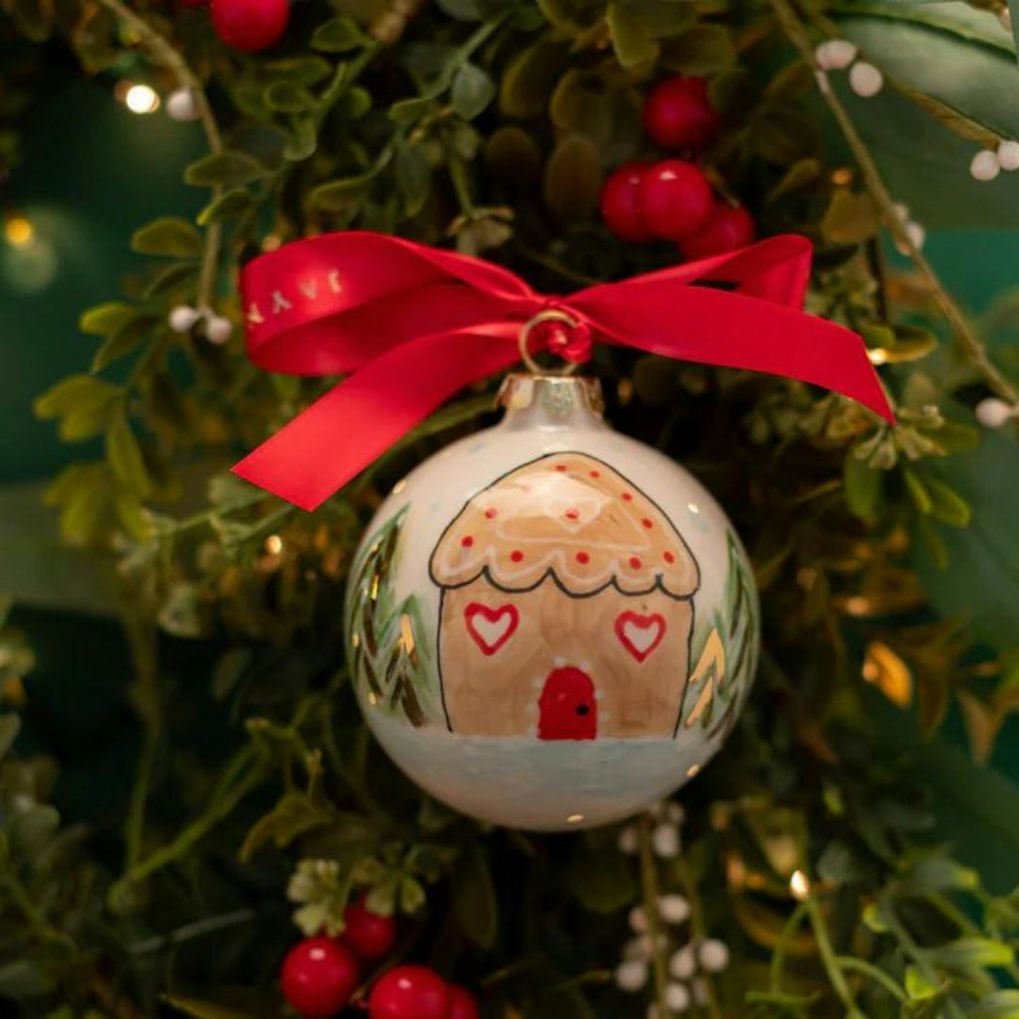 Best Christmas Gifts For Teachers: Gingerbread House Bauble
