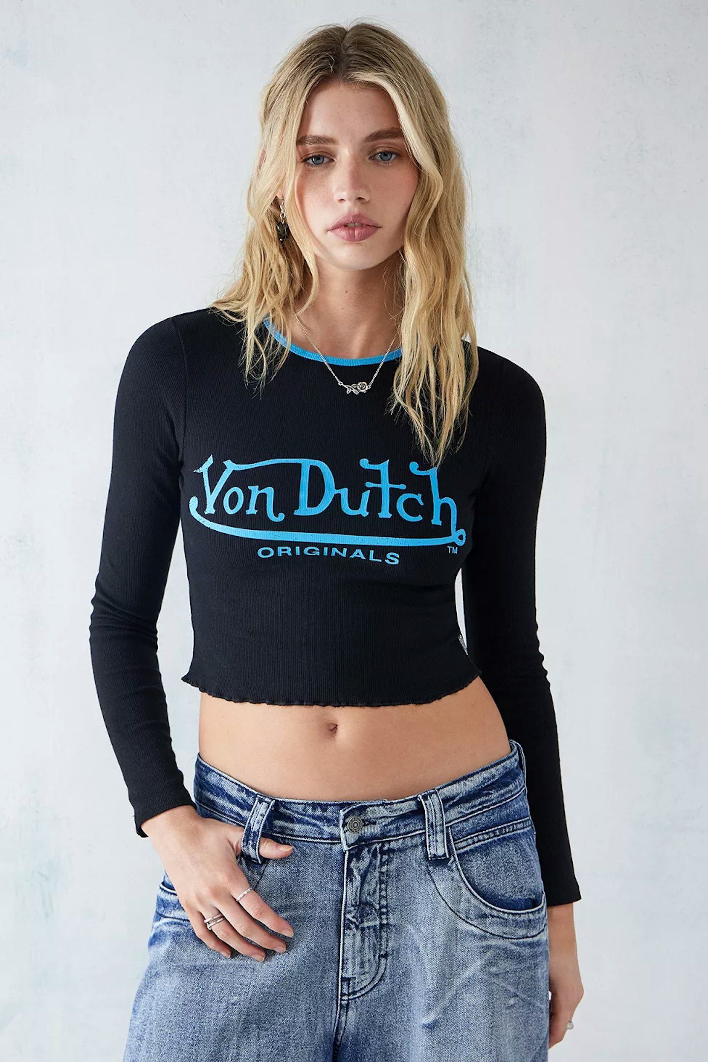 Von Dutch, UO Exclusive Black Long-Sleeved Cropped Baby T-Shirt