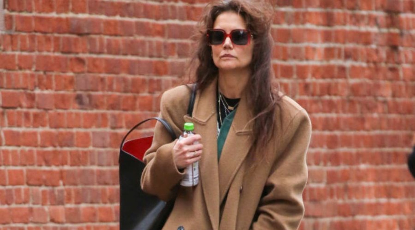 katie holmes winter outfit