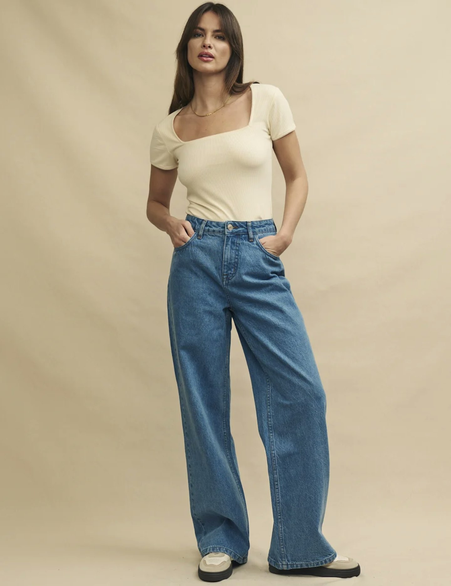 The Best Jeans For Pear Shaped Women 2024
