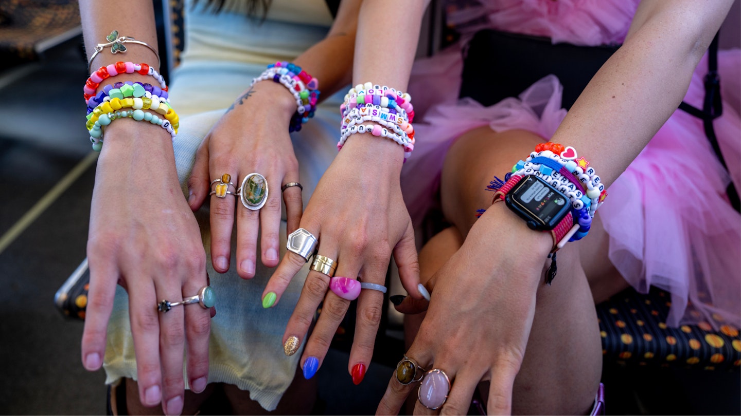 Taylor Swift friendship bracelets