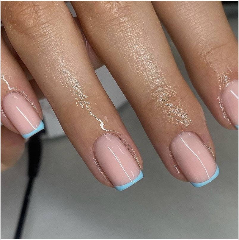 baby blue nails