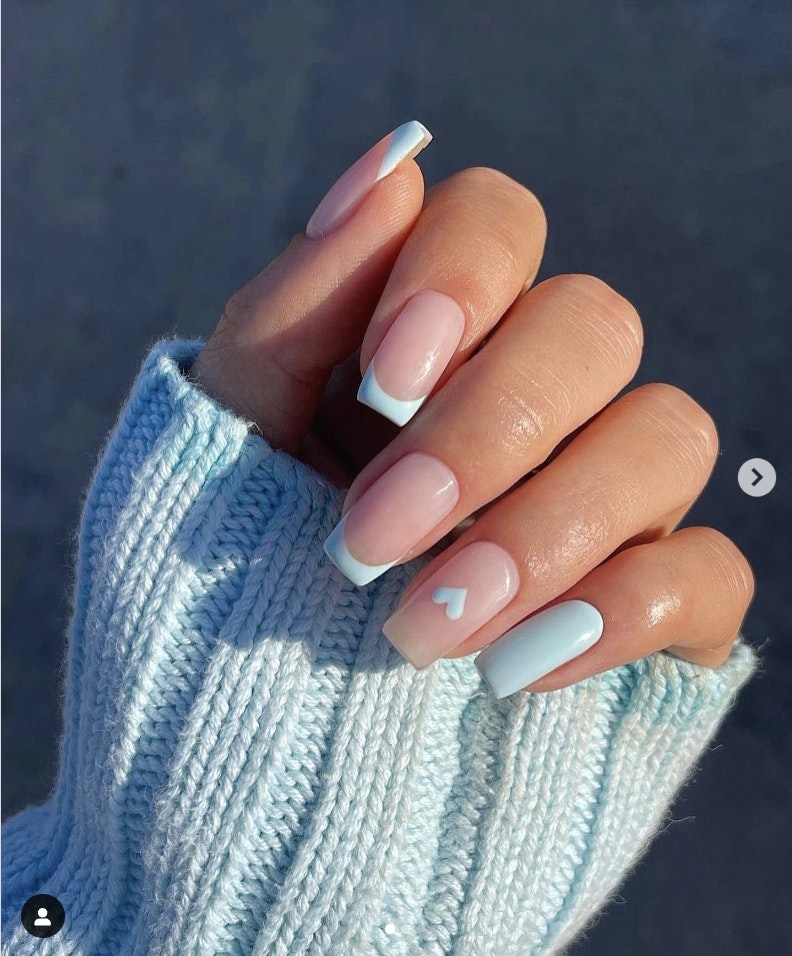 baby blue nails