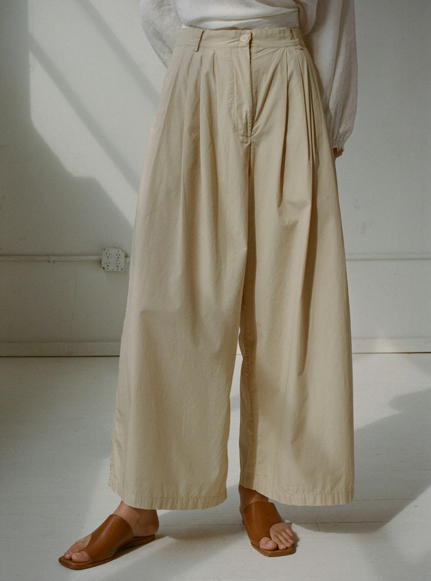 Shaina Mote, Volume Trouser