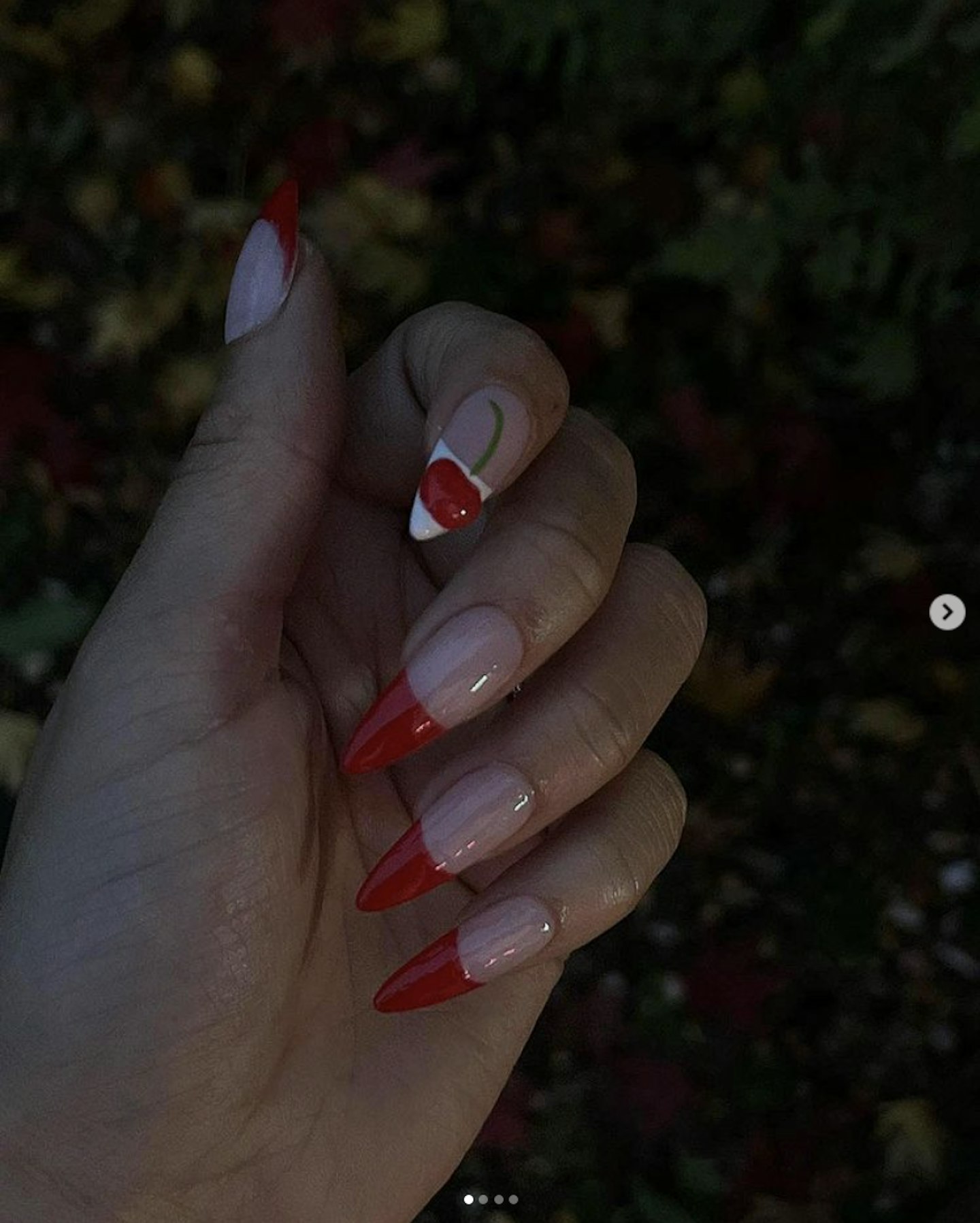 red nails