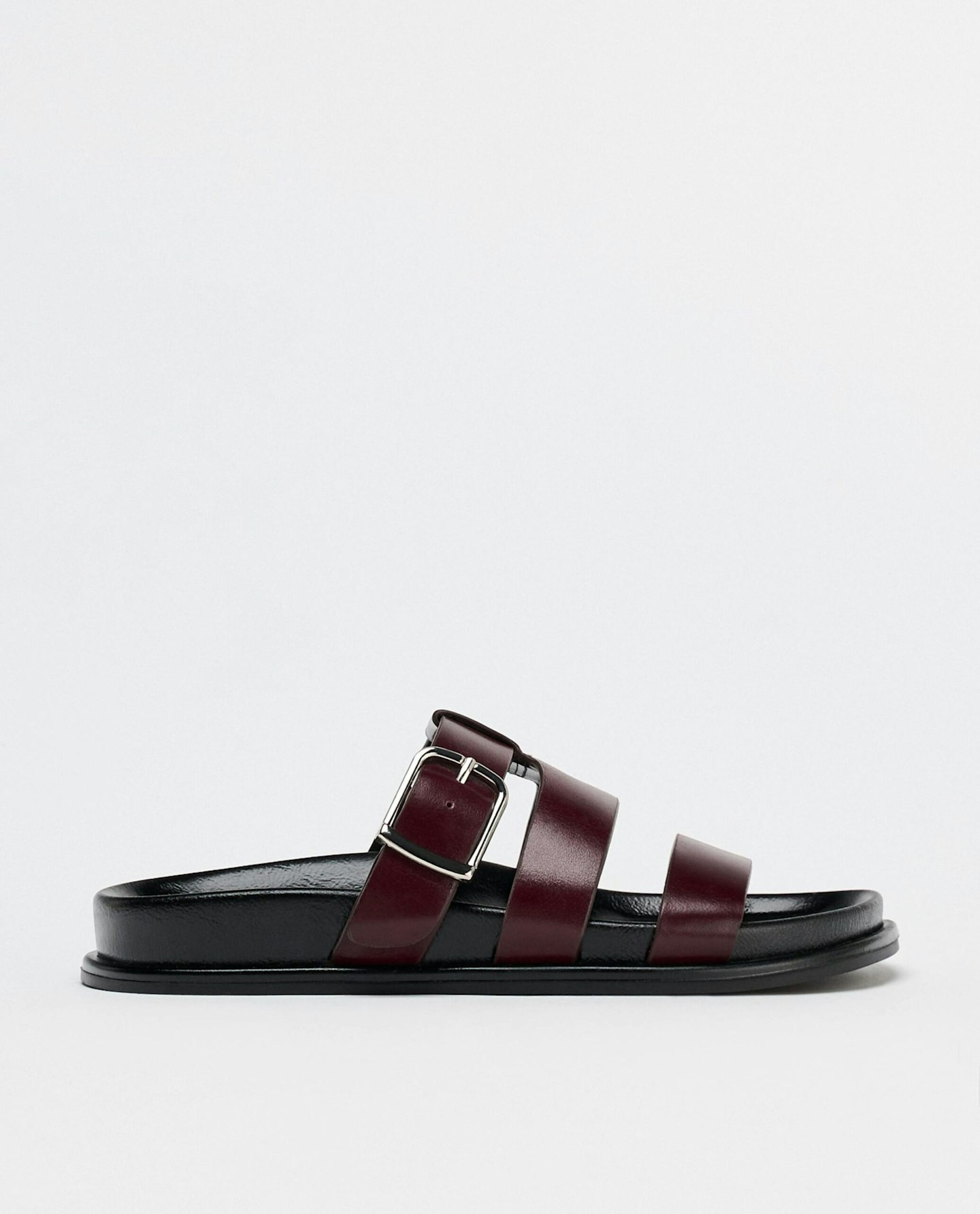 Flat Sandals With Leather Straps