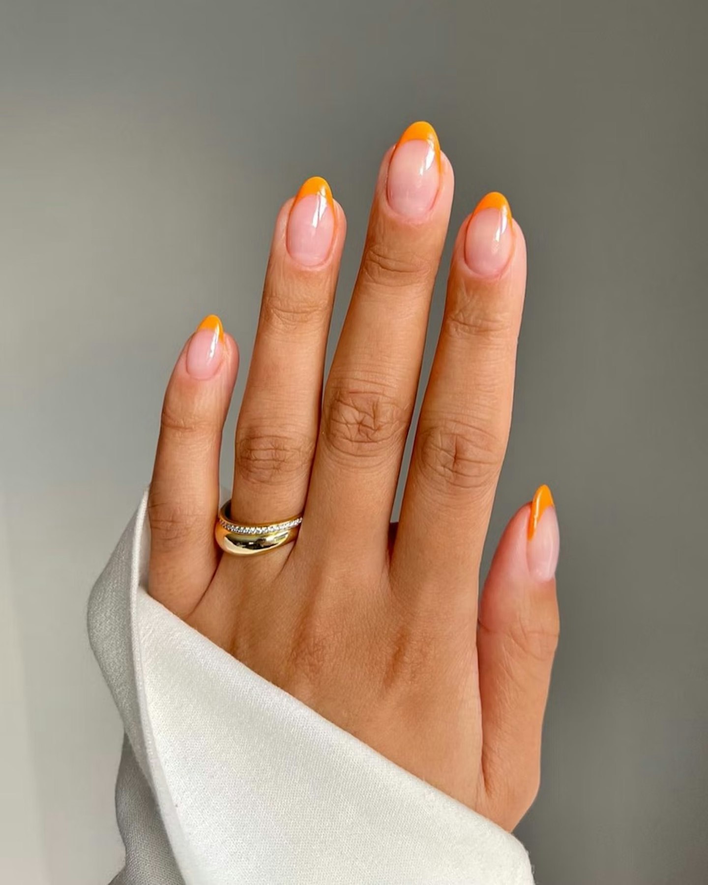 nails