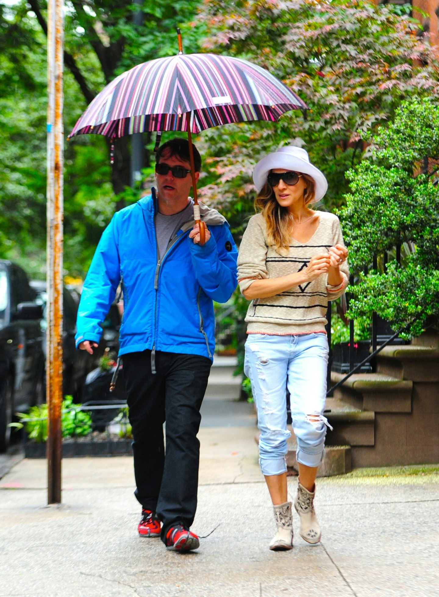 summer rainy day outfits