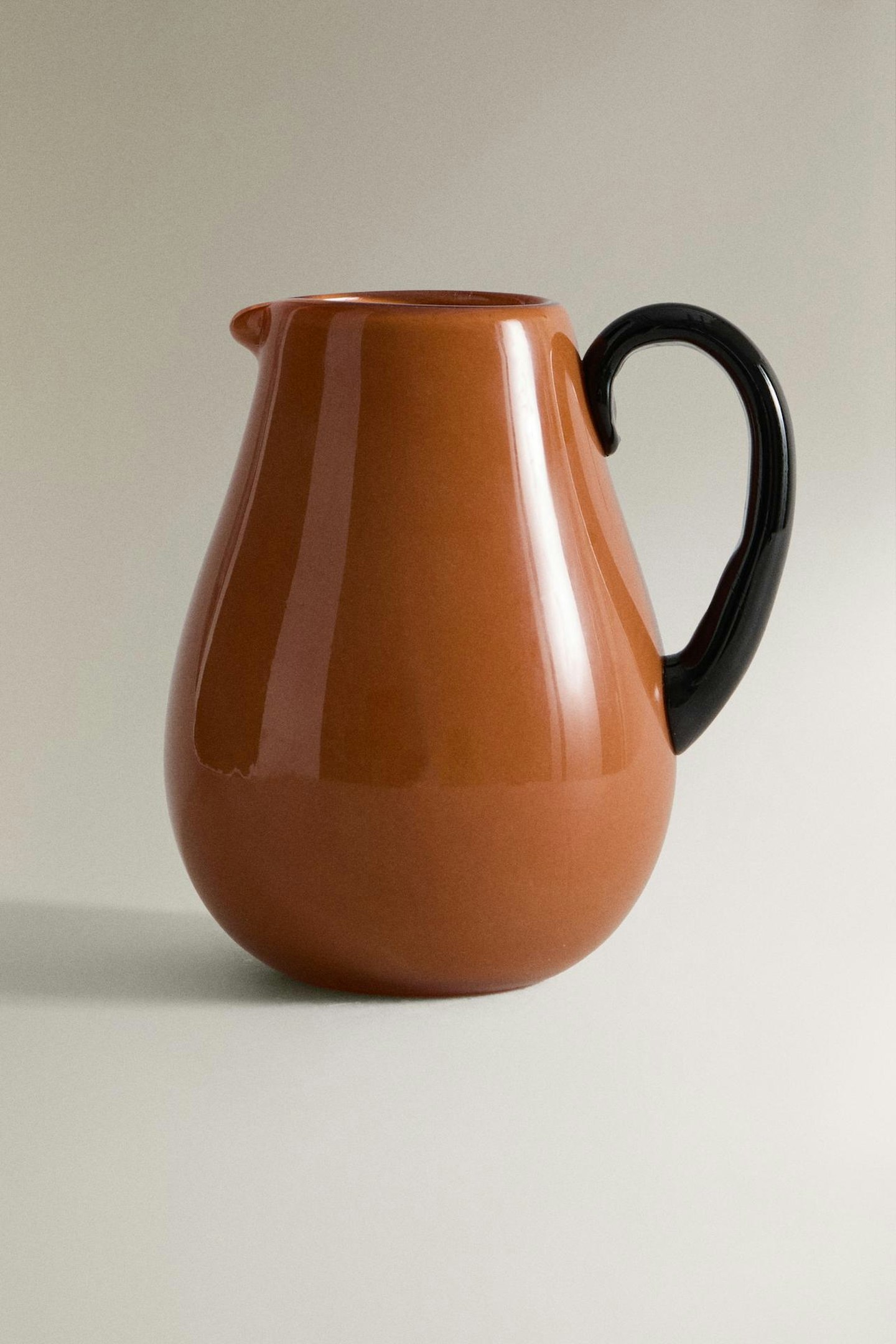 zara hpme x collagerie jug 