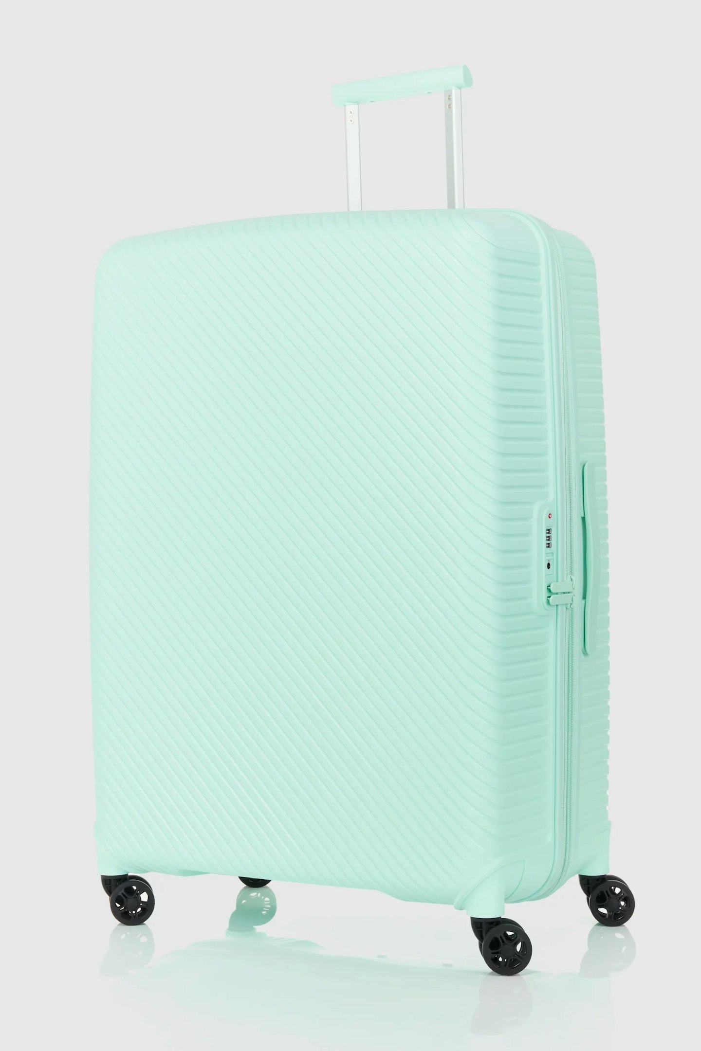 nere green suitcase 