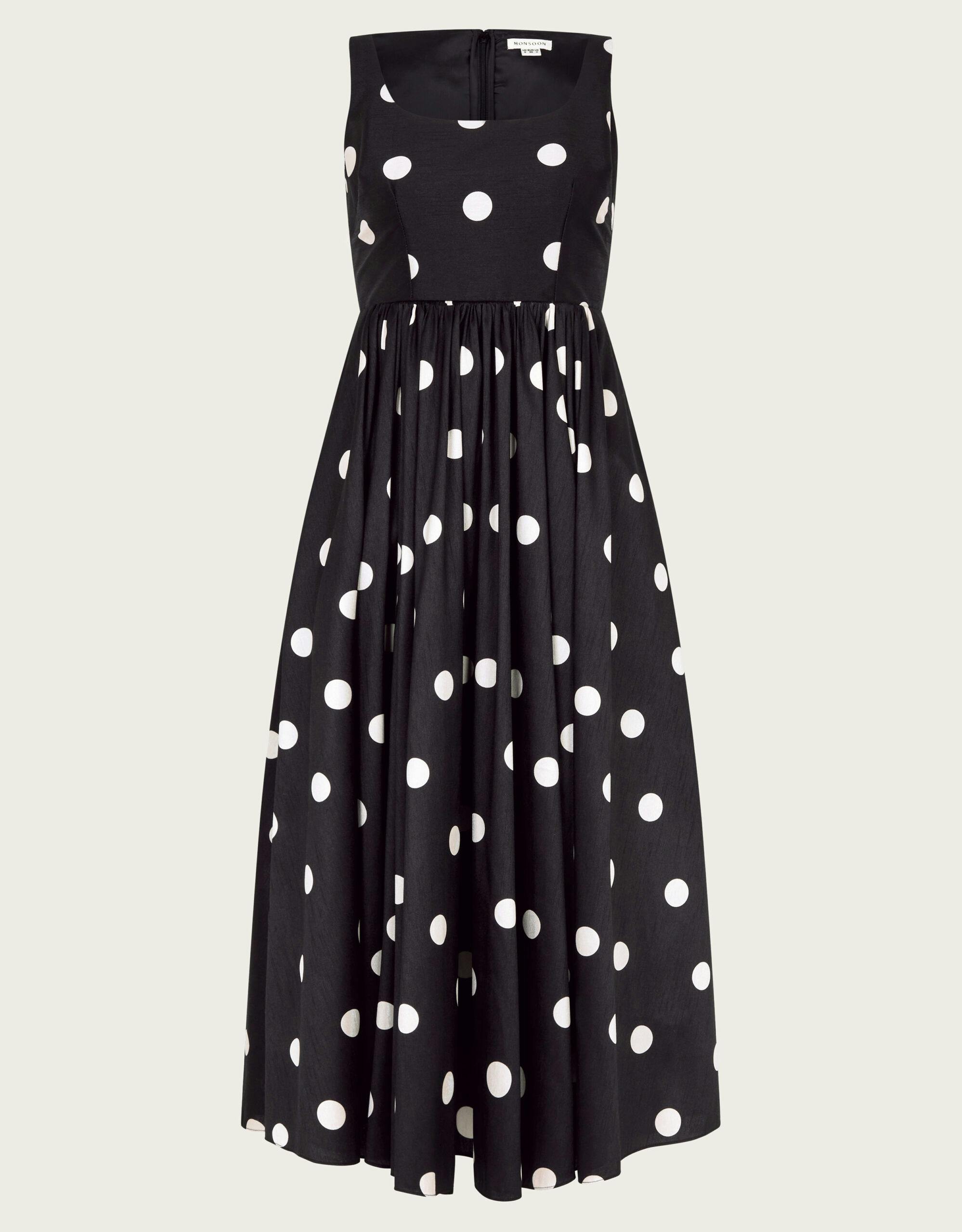 This Polka Dot Dress Is The Most Popular Style Of the Summer