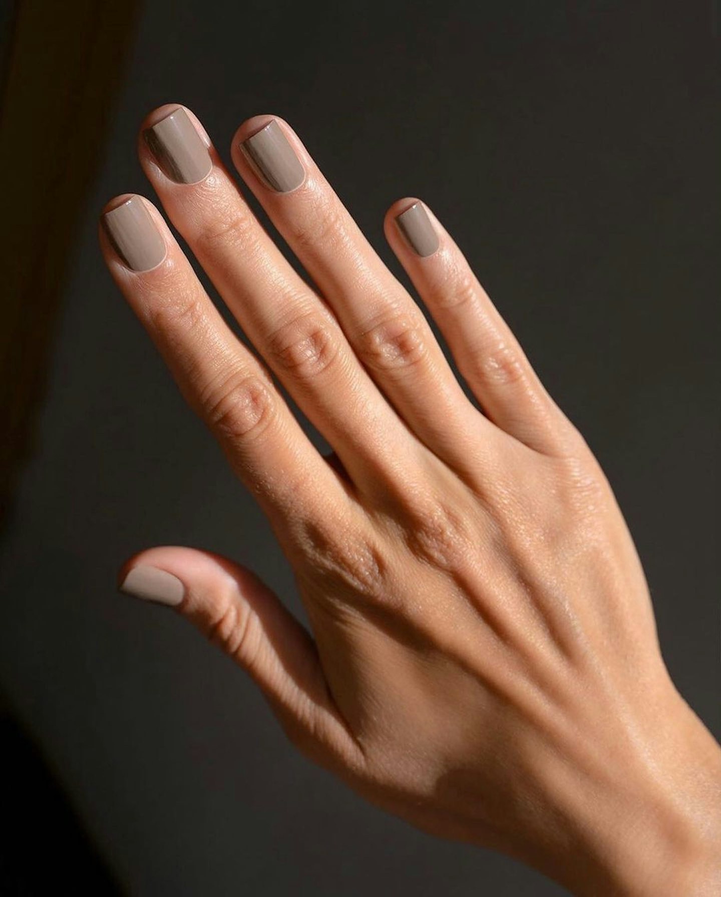 nails