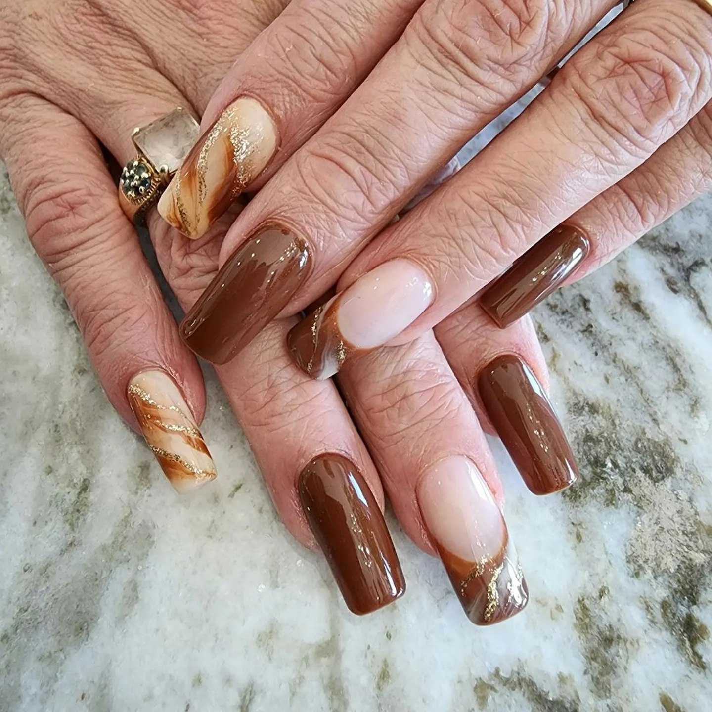 nails